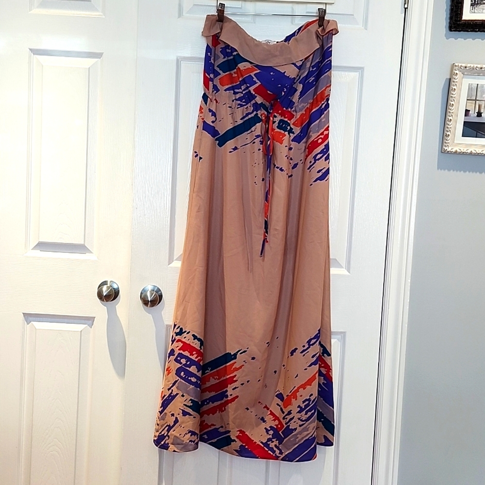 Dolce Vita off shoulder dress with a ruffle on the shoulder full lined